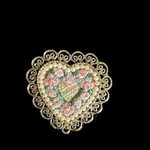 1928 Vintage Faux Pearl & Flower Heart. Goldtone Filagree Frame.